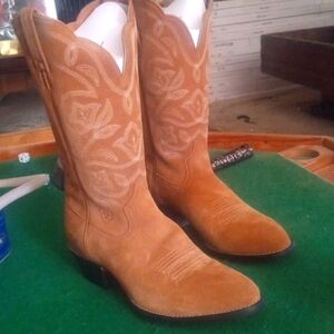 Ariat heritage western boots